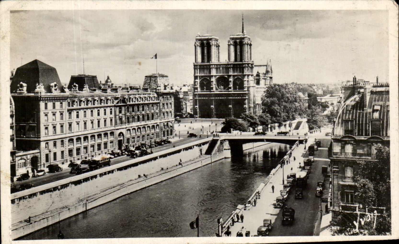 CPSM Notre Dame De Paris L'Abside et cote Sud