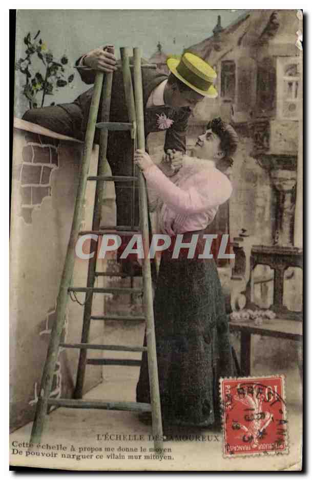 CPA L'Echelle Des Amoureux Femme