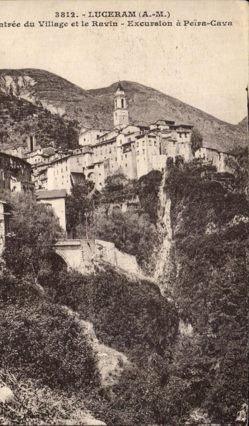 CPA Luceram Entree Du Village Et La Ravin Excursion A Peira Cava