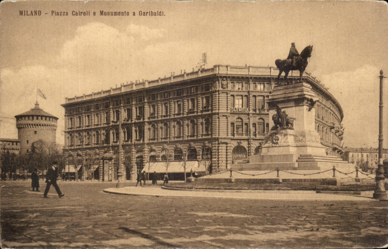 CPA Milano Plazza Cairoli Monument a Garibaldi