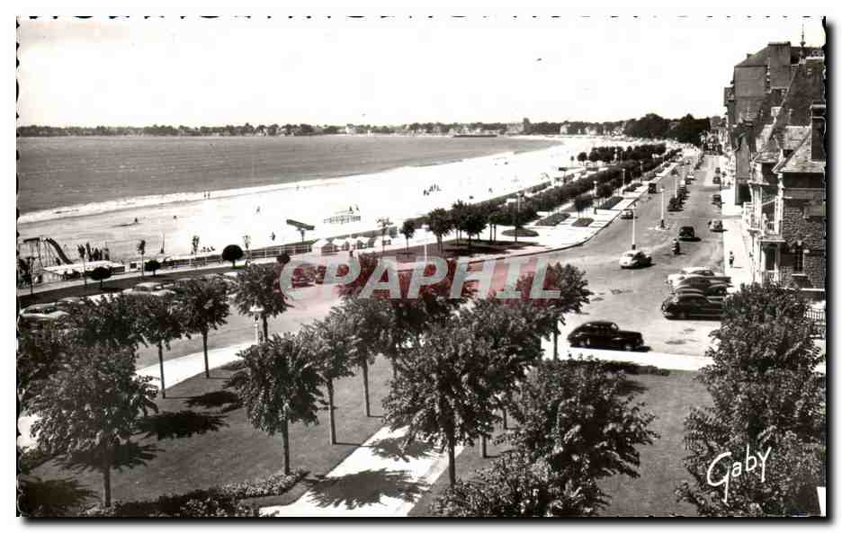 CPA La Baule L'Esplanade du Casino au fond la Plage Benoist
