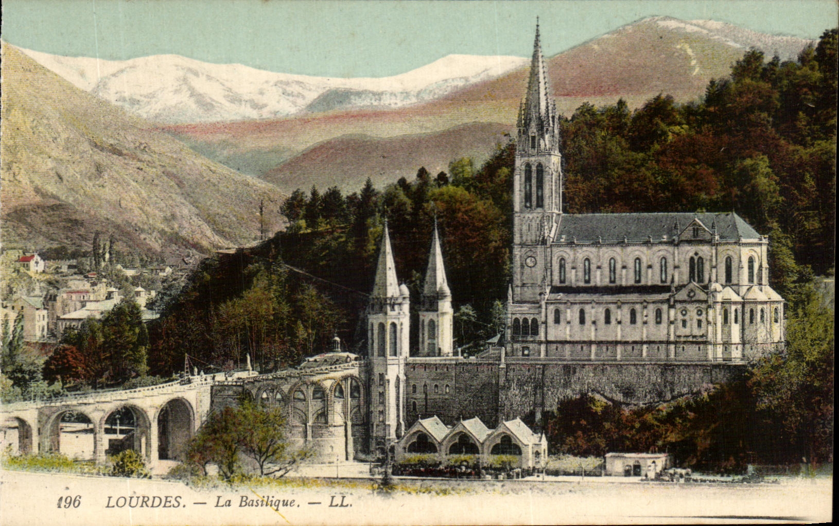 CPA Lourdes La Basilique 