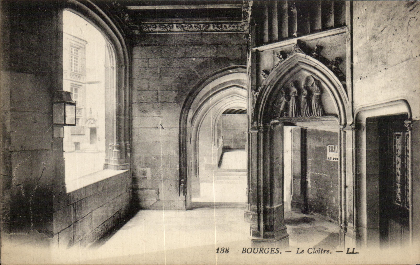Bourges — Der Cloister — LL. — N° 138