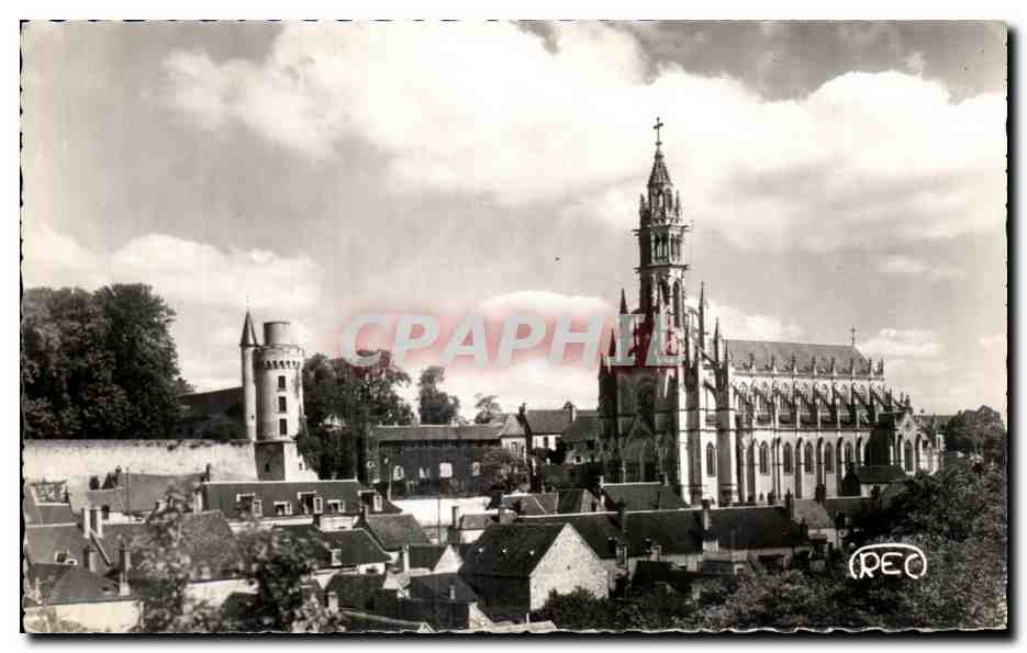 Châteauneuf-sur-Cher — La Basilique Notre-Dame des Enfants et la Tour du Château — M. Rousset, Photo-Éditeur
