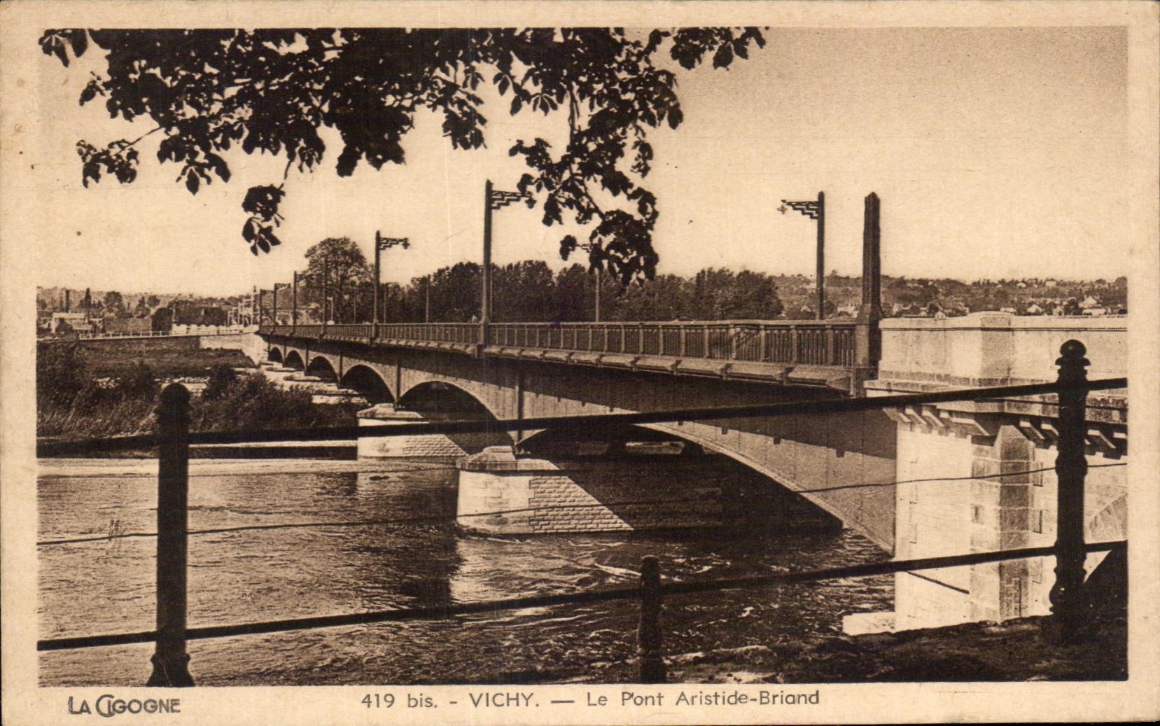 CPA Vichy Le pont Aristide Brioand