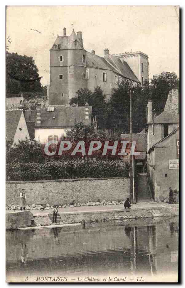 CPA Montargis Le Chateau et le Canal Pecheurs Peche
