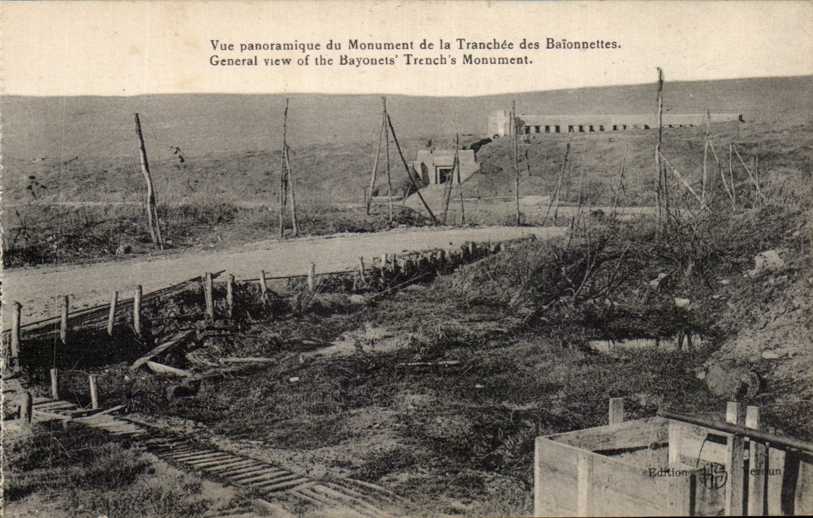 Monument de la Tranchée des Baïonnettes — Vue panoramique — Édition Veroun