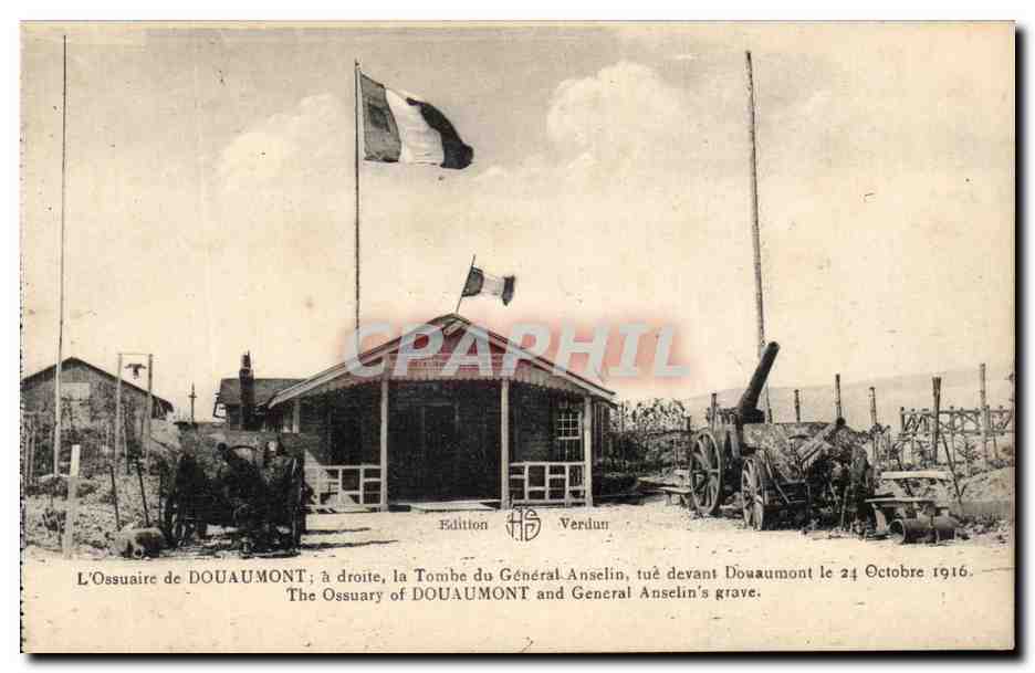 L'Ossuaire de Douaumont — Tombe du Général Anselin tué devant Douaumont le 24 Octobre 1916 — Édition Verdun
