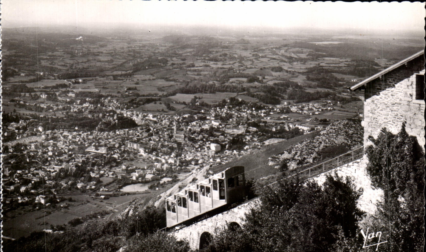 CPA Lourdes Vue Prise de la Gare Superieure du pic du Jer