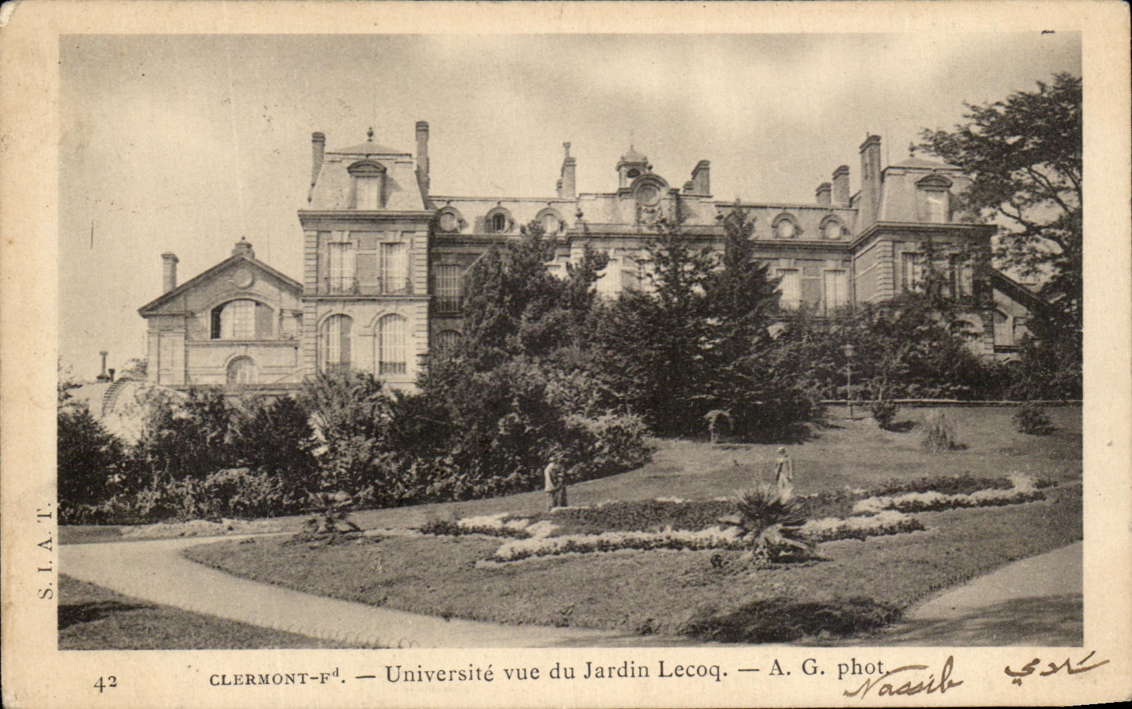 Clermont-Fd. — Université vue du Jardin Lecoq — A. G. phot.