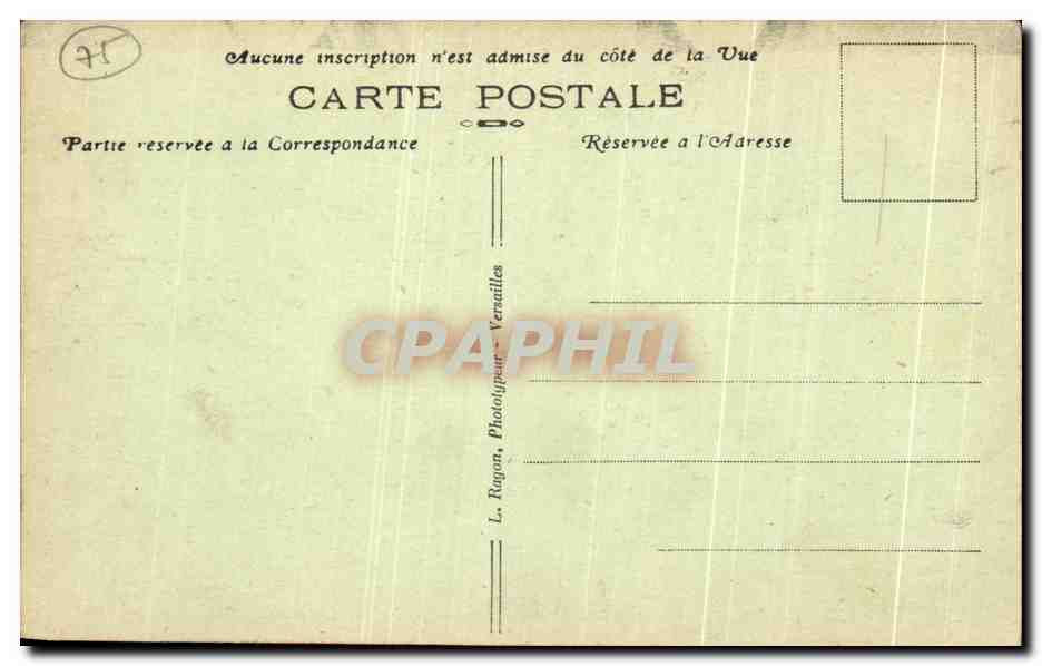 CPA Versailles Musee des voitures La voiture de Charles X et les traineaux de Marie Antoinette — Rückseite