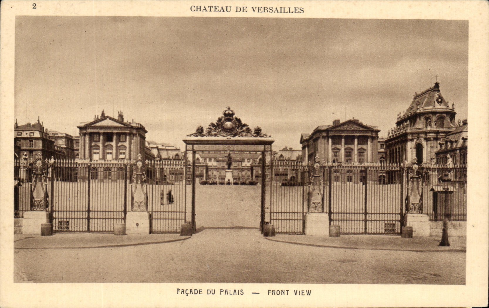 CPA Chateau De Versailles Facade Du Palais 