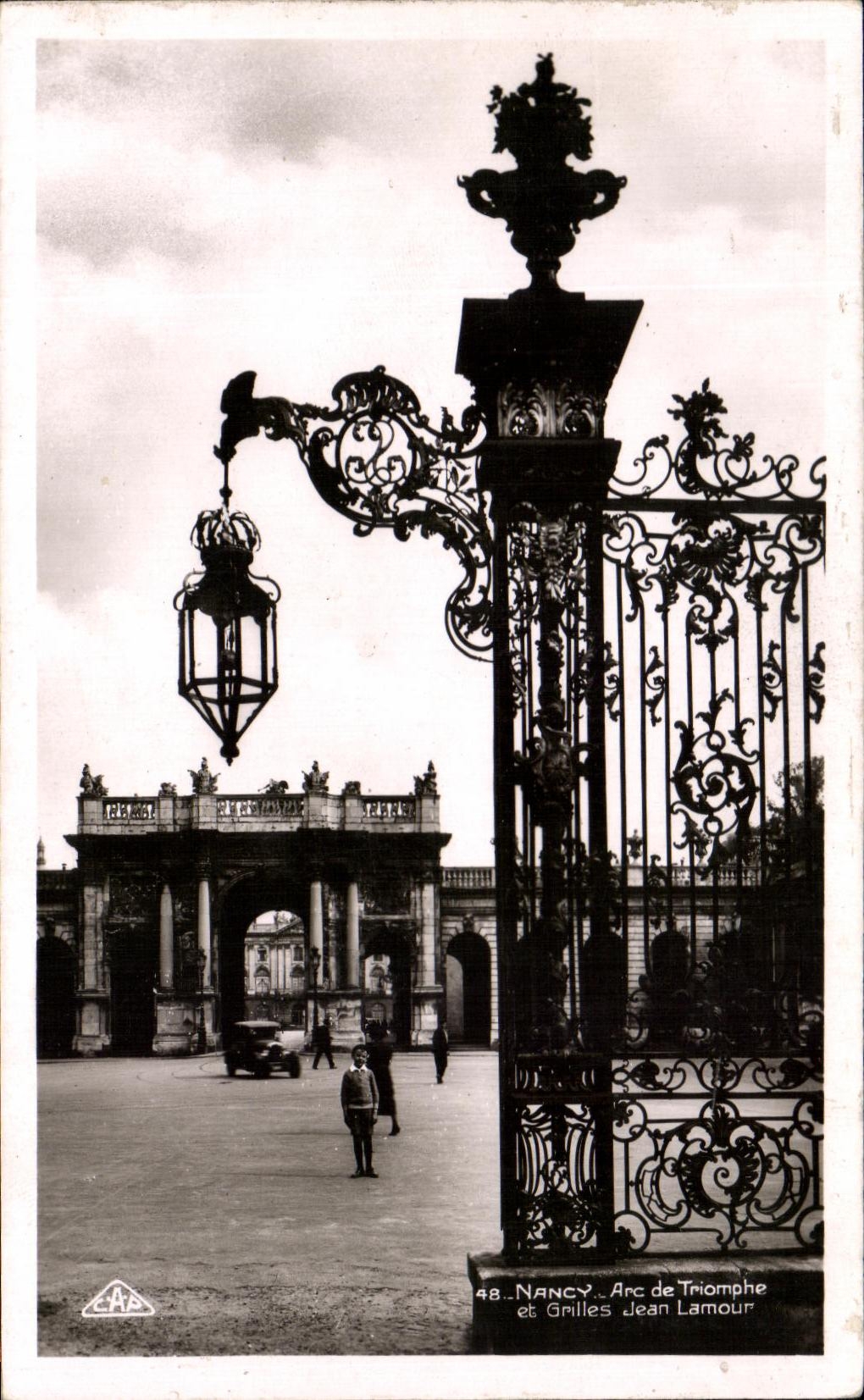 CPA Nancy Arc de Triomphe et Gmlles Jean Lamour