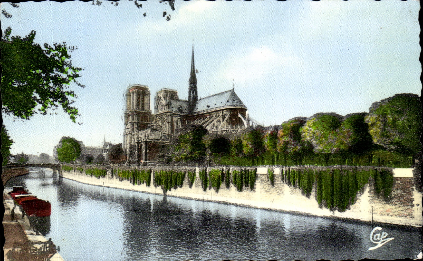 CPA Paris Vue vers l'Abside de Notre Dame