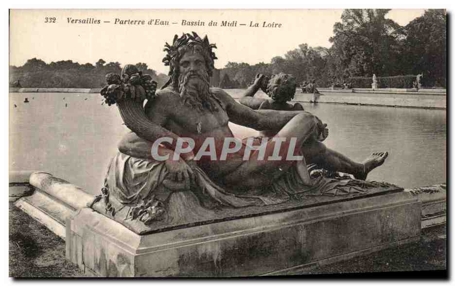 CPA Versailles Parterre d'Eau Bassin Du Midi La Loire Neptune