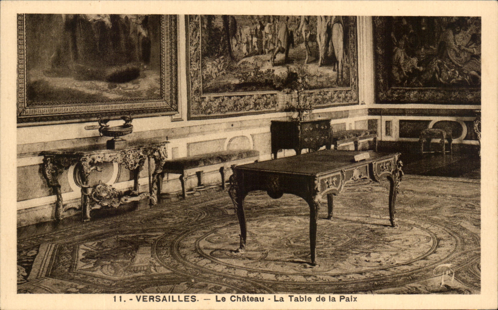CPA Versailles Le Chateau La Table De La Paix
