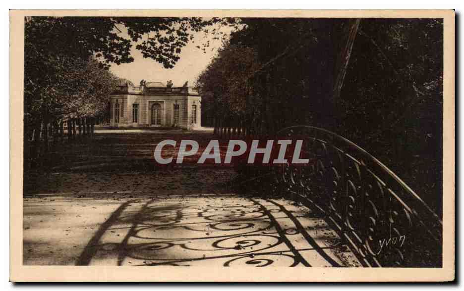 CPA Splendeurs Et Charmes De Versailles Petit Trianon Le Pavillon Francais 