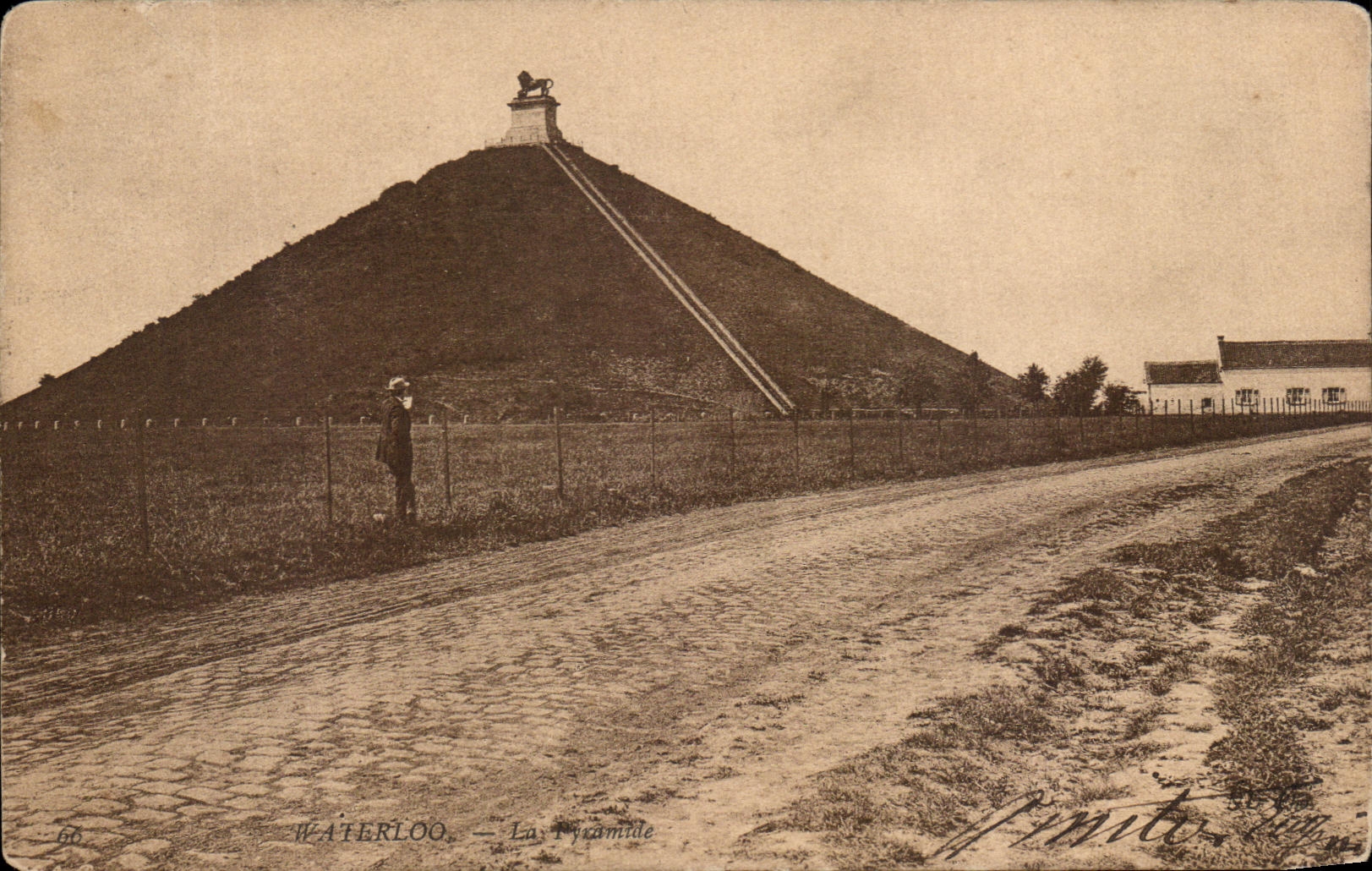 Waterloo — La Pyramide — Éditeur : Fimiti, n° 66