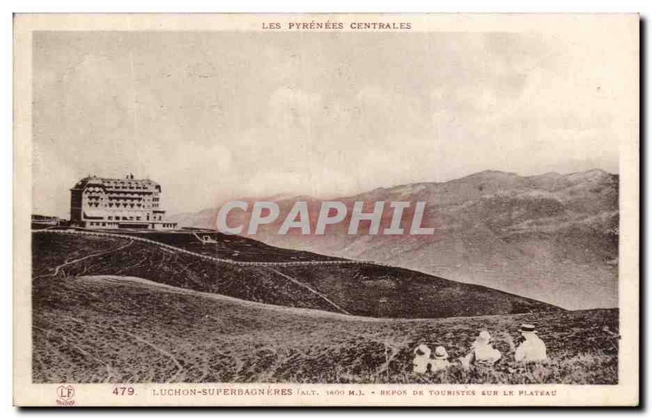 Luchon-Superbagnères (Alt. 1800 m.) — Repos de touristes sur le plateau — Phototypie Labouille Frères, n° 479