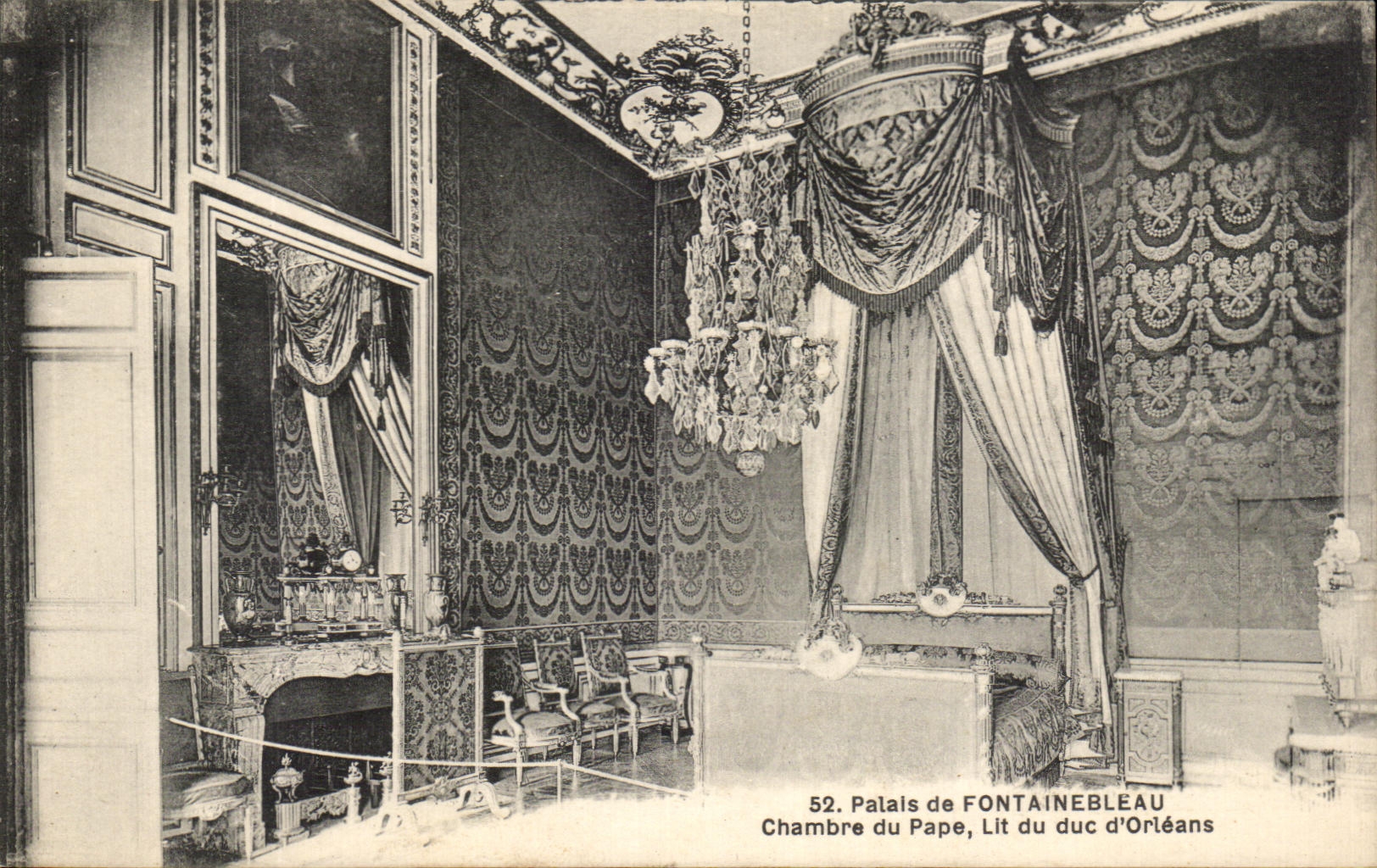 Palacio de Fontainebleau — Habitación del Papa, Cama del duque de Orléans — n°52