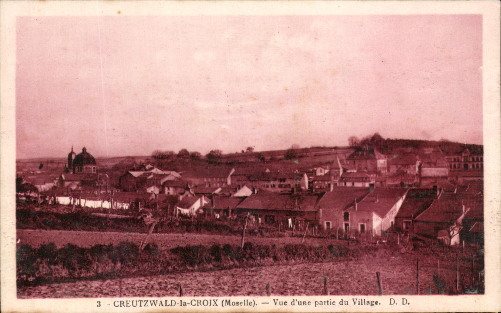 CPA Creutzwald la Croix vue d'une Partie du Village