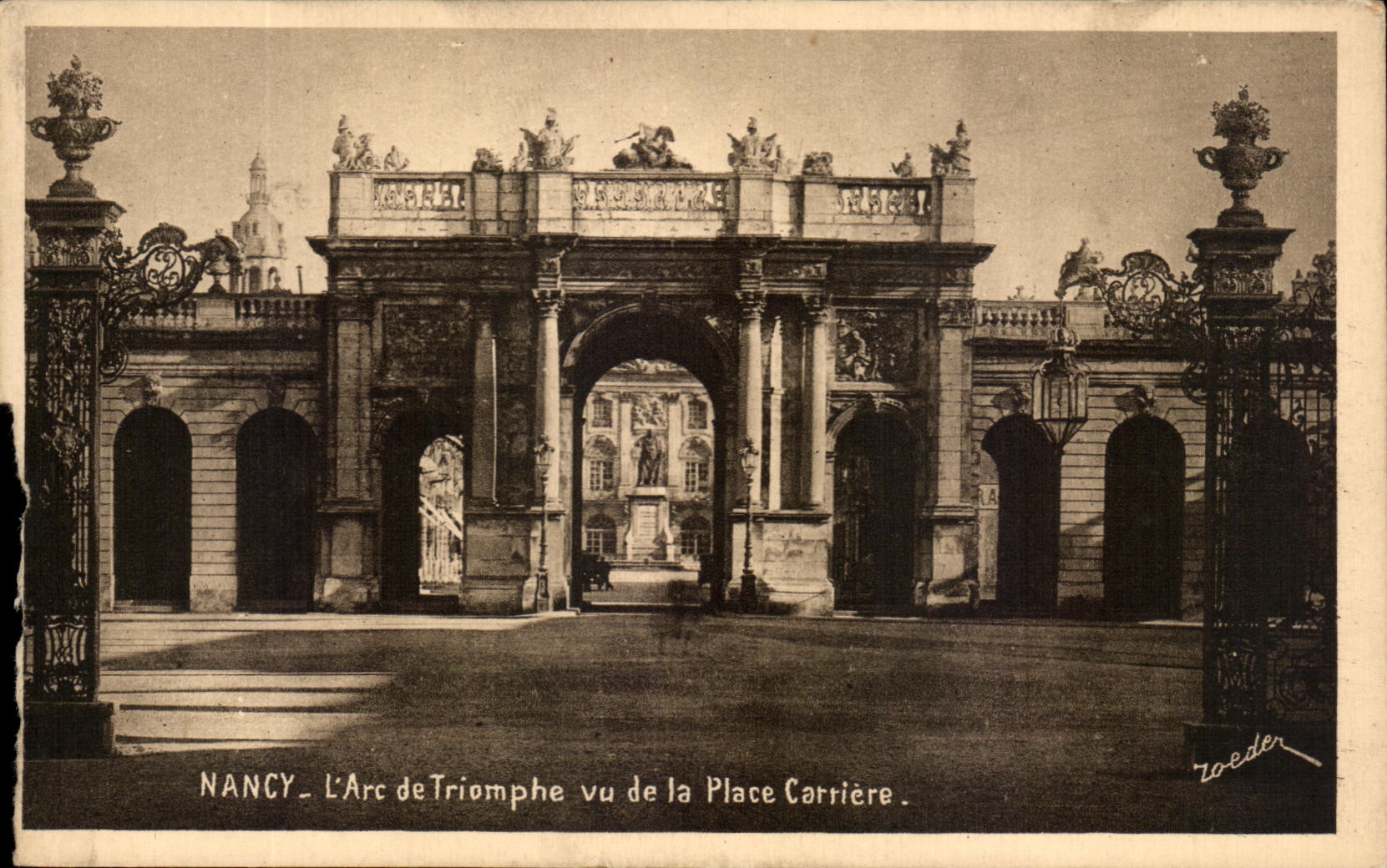 CPA Nancy L'Arc de Triomphe vu de la Place Carriere
