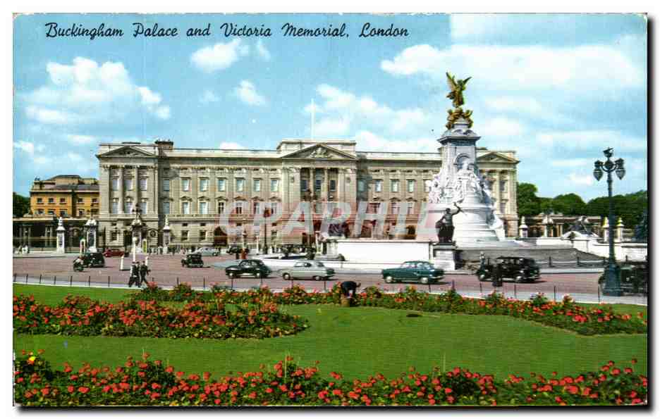 CPA Buckinghon Palace and Vidorie Memorial London 