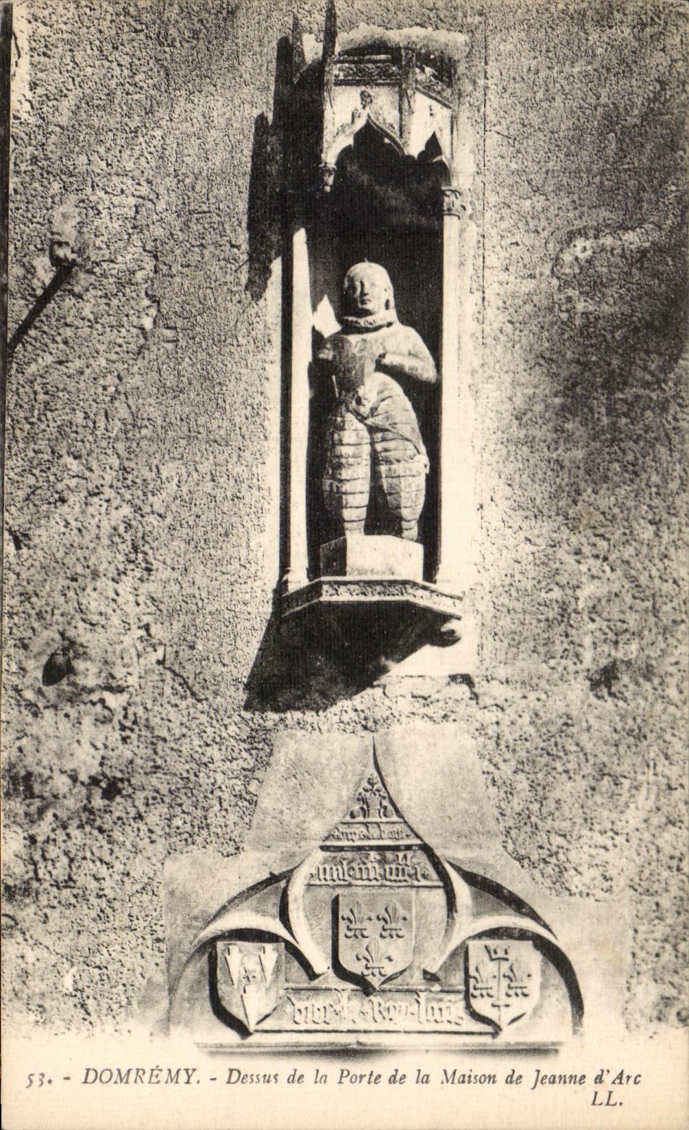 Dommémy - Dessus de la Porte de la Maison de Jeanne d'Arc — LL.