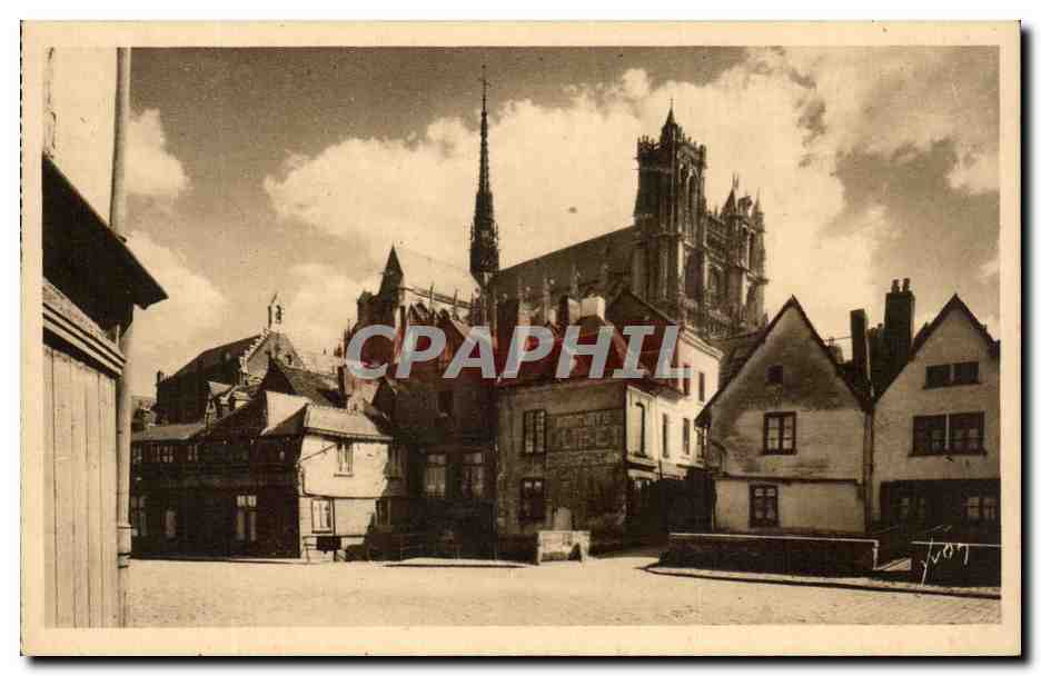 Amiens (Somme) — La Cathédrale vue de la Place des Huchers — Les Éditions d'Art YCON, Paris