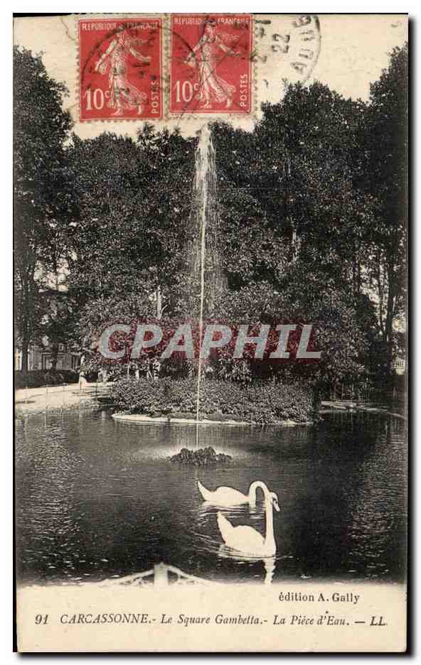 CPA Carcassonne Le Square Gambetta La Piece d'Eau Cygnes