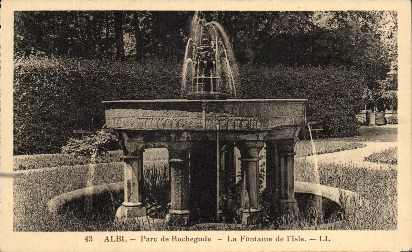 Albi - Parc de Rochegude - La Fontaine de l'Isle — I.L.