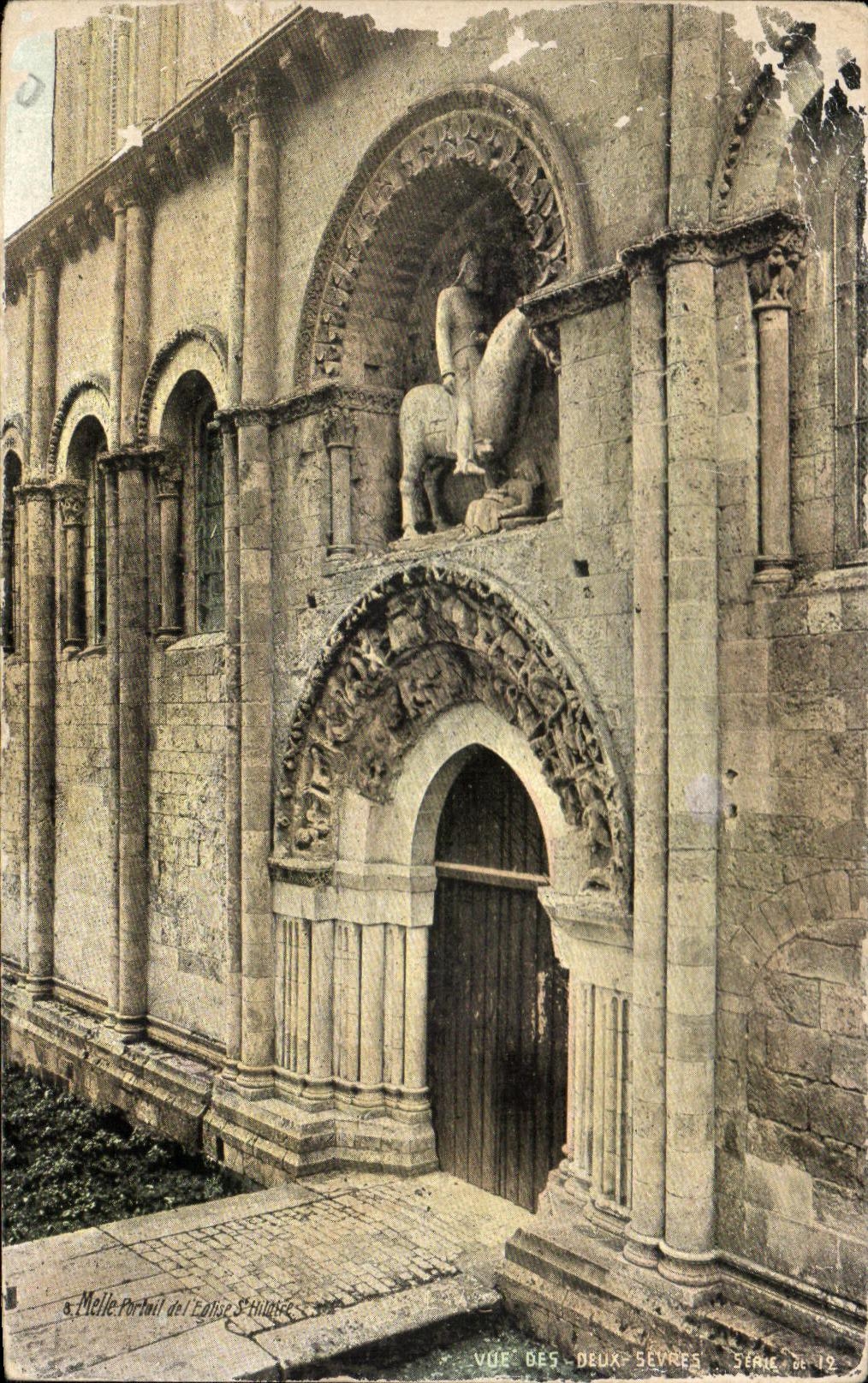 CPA Vue Des Deux Sevres Melle Portail de l'eglise St Hilaire
