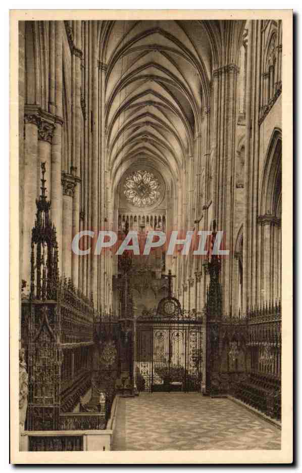 CPA Cathedrale d'Amiens Les Stalles et la Nef