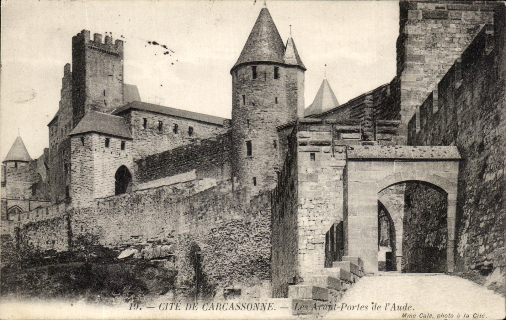 CPA Cite De Carcassonne Les Avant Portes de l'Aude