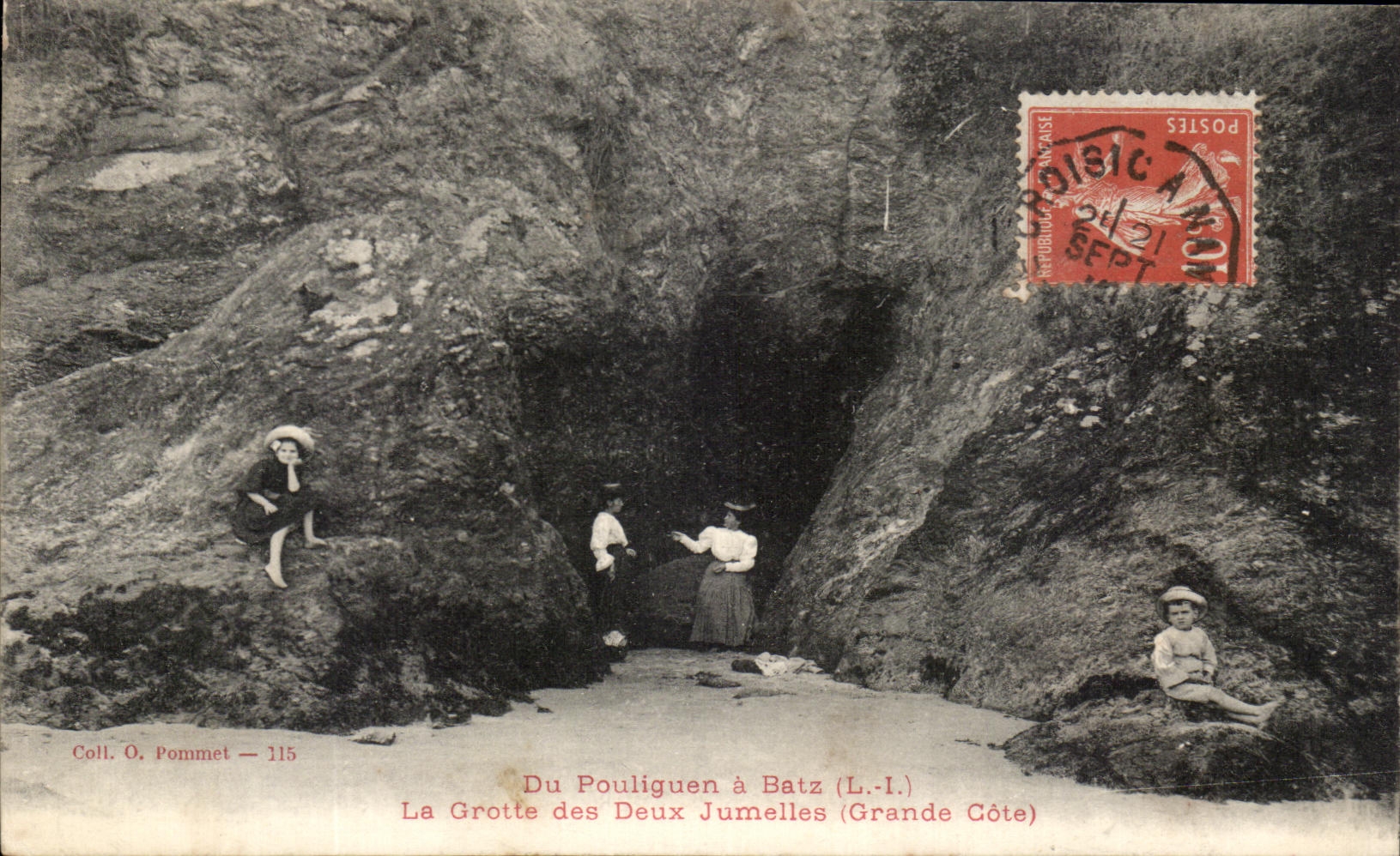 CPA Du Pouliguen a Batz La Grotte des Deux Jumelles Grande cote