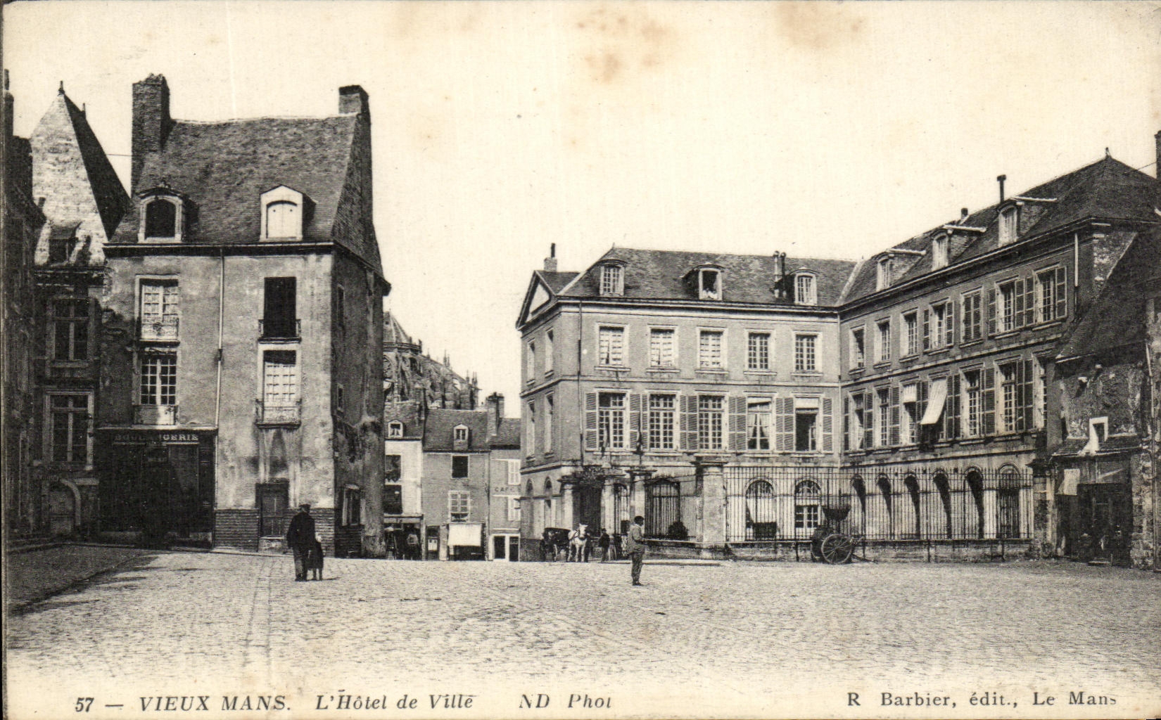 Vieux Mans — L'Hôtel de Ville — ND Phot, R Barbier, édit., Le Mans