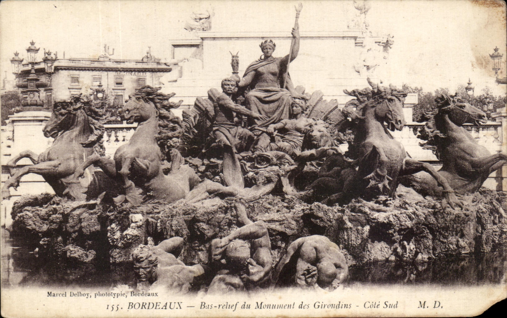 CPA Bordeaux Bas Relief du Monument des Girondins 