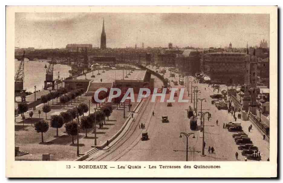 CPA Bordeaux Les Quais Les Terrasses Des Quinconces