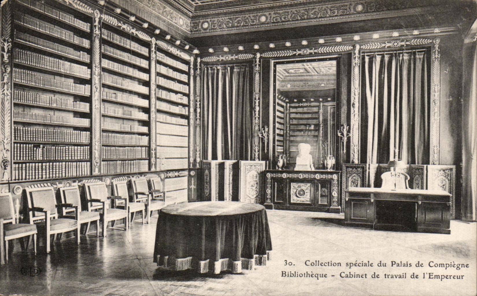 Bibliothèque - Cabinet de travail de l'Empereur — Collection spéciale du Palais de Compiègne — Éditeur C. D. (C. D. Paris)