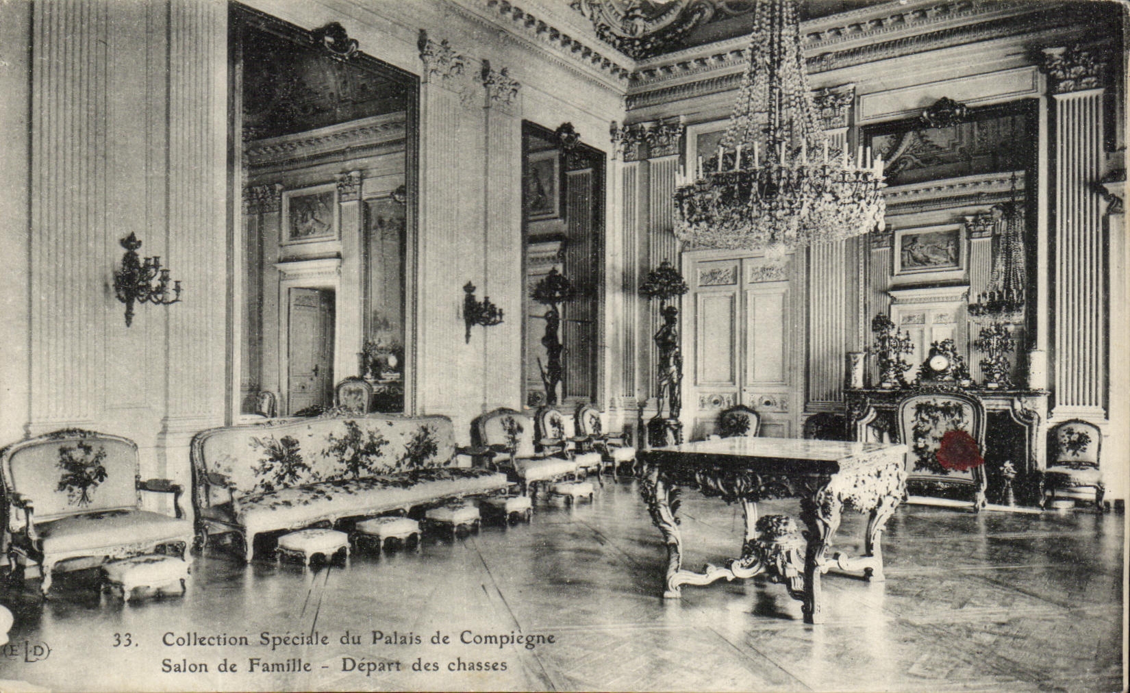 Salon de Famille – Départ des chasses — Collection Spéciale du Palais de Compiègne