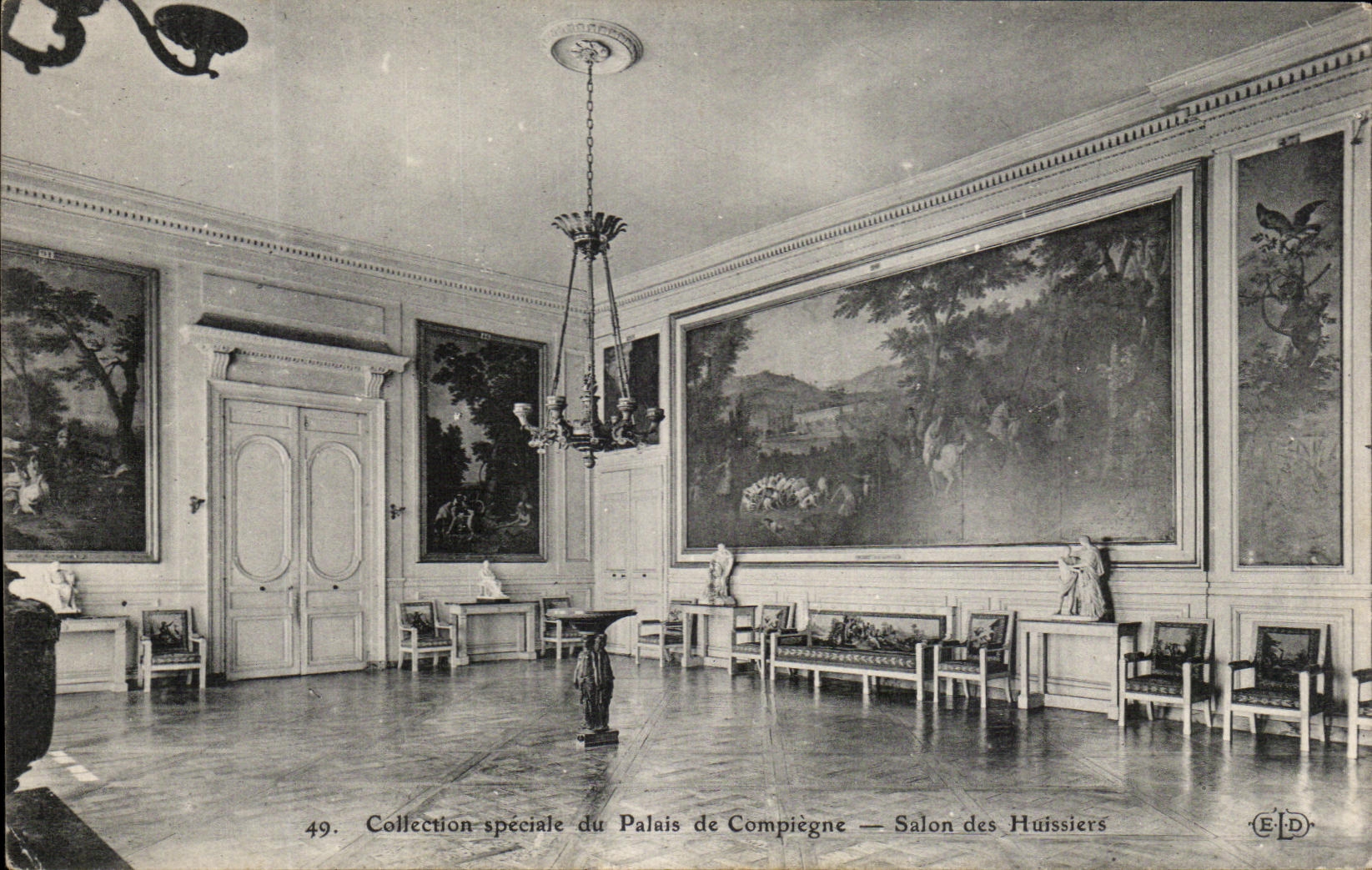 CPA Palais de Compiegne Salon des Huissiers