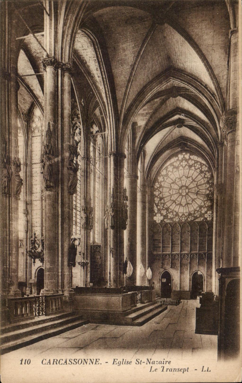CPA Carcassonne Eglise St Nataire Le Transept