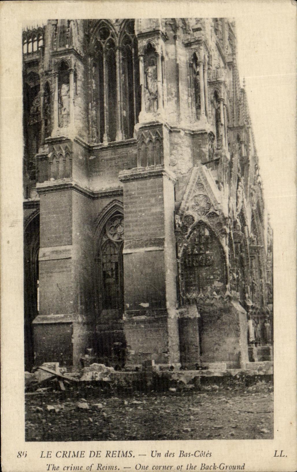 CPA Le Crime De Reims Un Des Bas Cotes Militaria