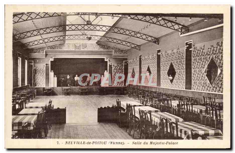 Neuville-de-Poitou / Vienne — Saal des Majestic-Palace — Ausgabe Barrère