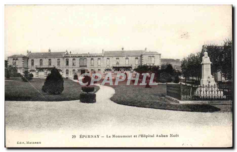 CPA Epernay Le Monument Et l'Hotel Auban Moet