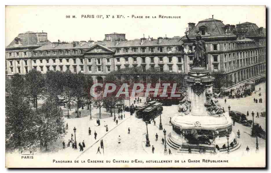 CPA Paris Place de la Republique Tramway