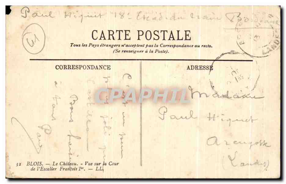CPA Blois Le chateau Vue sur le Cour de l'Escalier Francois 1er  — Rückseite