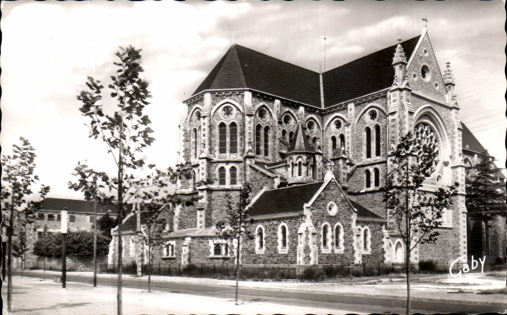 CPA Saint Nazaire Eglise Saint Nazaire