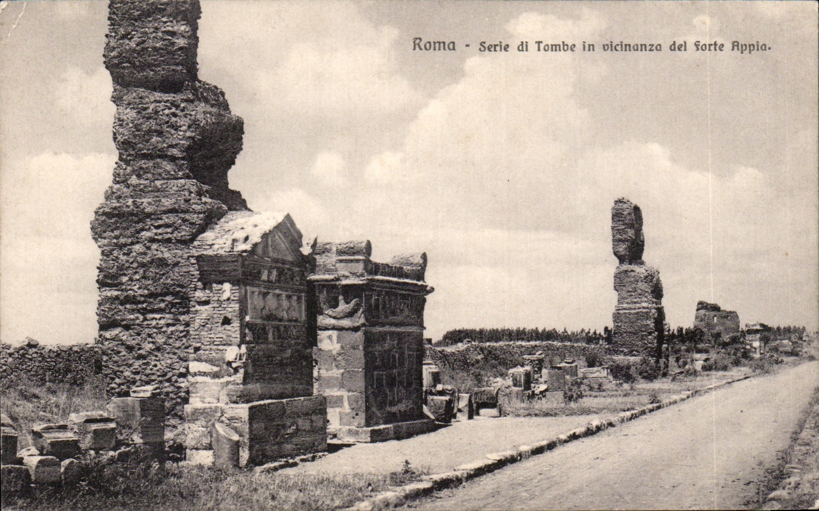 CPA Roma Serie di Tombe in Vicinanza del forte Appia