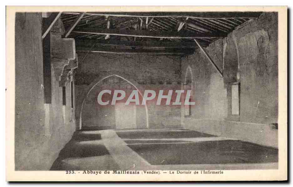 CPA Abbaye De Maillezais Le Dortoir De l'Infirmerie